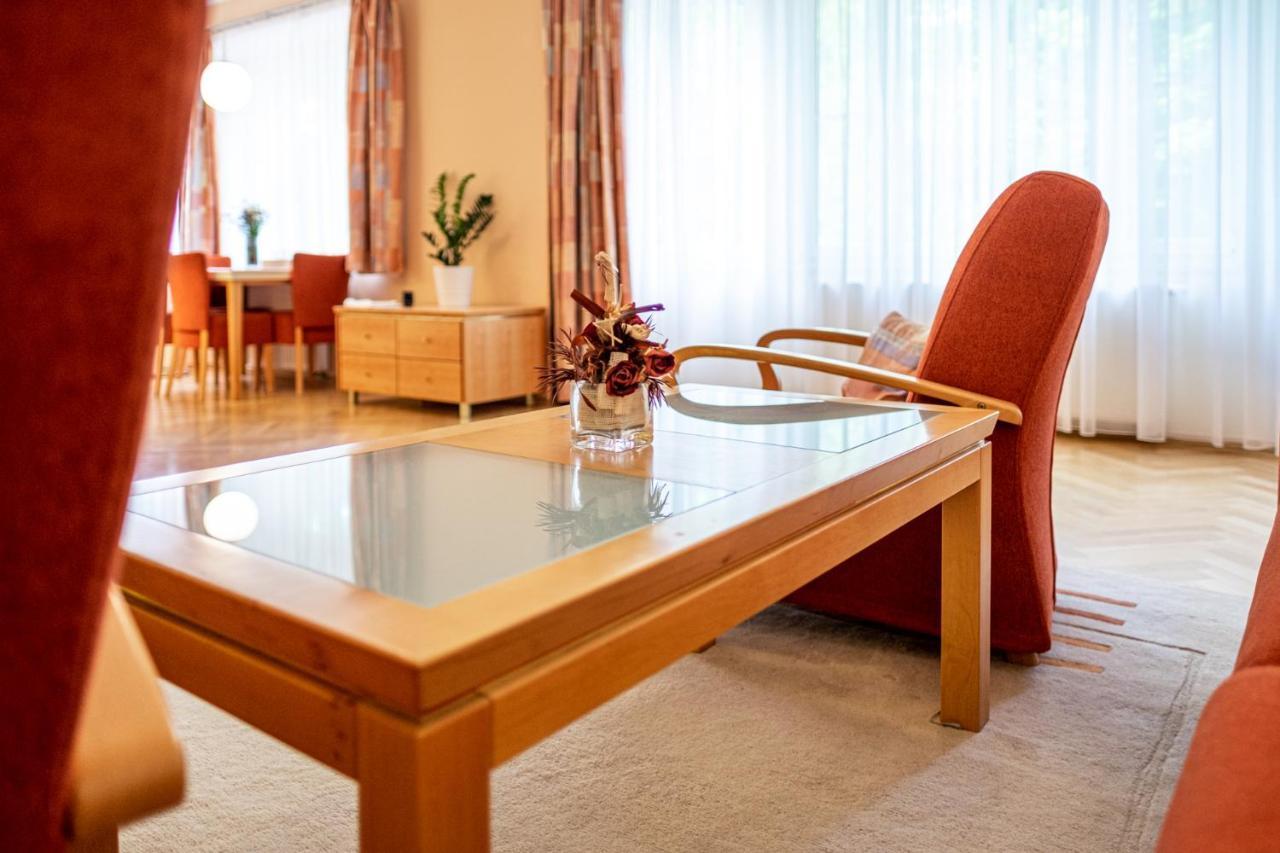 Villa Marion Luhacovice Luaran gambar